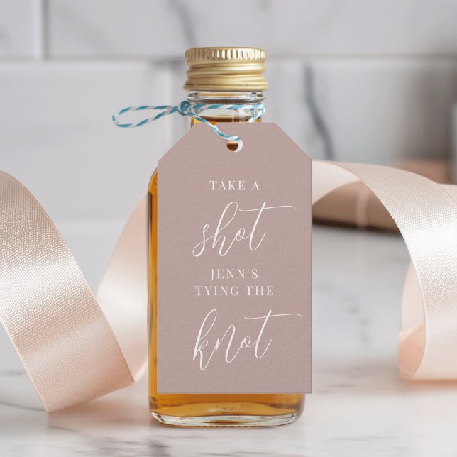 Schuss, sie bindet den Knoten Bachelorette Geschenkanhänger (Von Creator hochgeladen)
