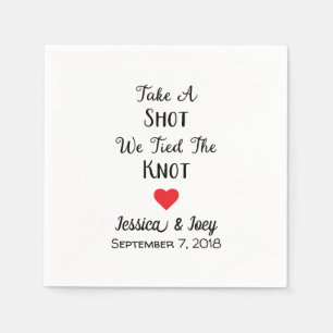 Schuss, wir tippen den bekannten Cocktail Napkins Serviette