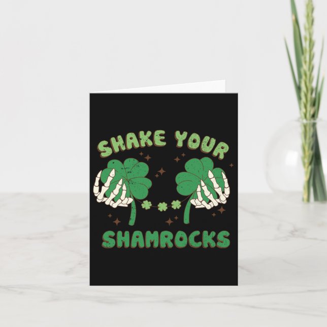 Schütteln Sie Ihre Kleeblätter Funny St Patricks P Karte (Vorderseite)