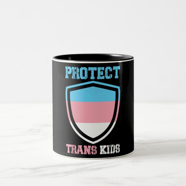 Schutz von Trans Kids Zweifarbige Tasse (Mittel)