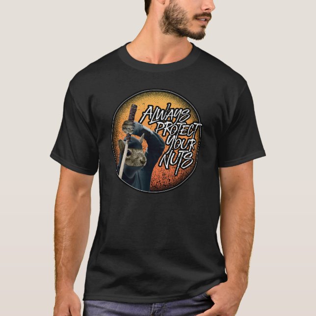 Schützen Sie immer Ihre Nüsse - lustiges Ninja-Eic T-Shirt (Vorderseite)