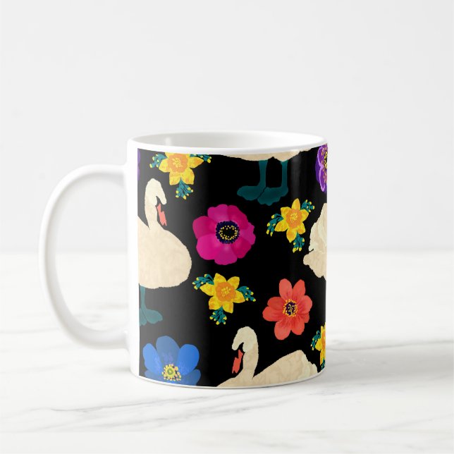 Schwäne, Blume, handgezeichnet schwarzer Hintergru Kaffeetasse (Links)