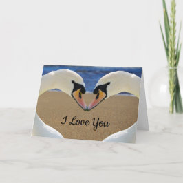 Schwäne, die eine Herzkarte "I Liebe You" bilden Karte