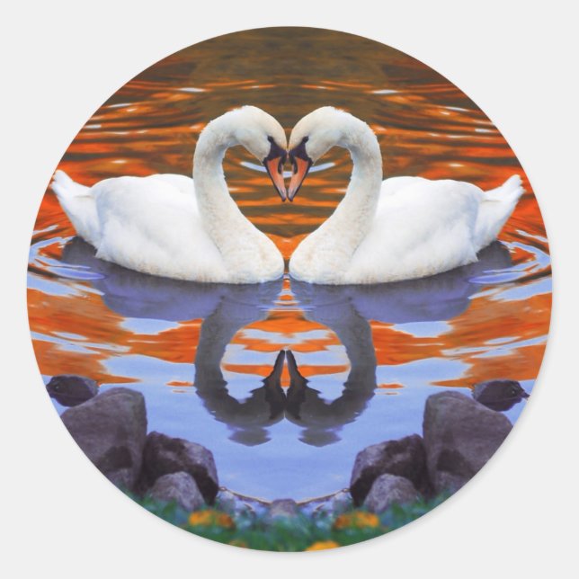 Schwäne in der Liebe küssen, Herzformen Necks Runder Aufkleber (Vorderseite)