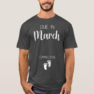 Schwangerschaftsankündigung bei Frauen im März Mut T-Shirt