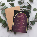 Schwarz-Bordeaux Gold 50. Geburtstag Save The Date<br><div class="desc">Eine Save the Date Karte für eine 50. Geburtstagsfeier. Schwarz und Bordeaux,  mit einem goldenen Imitat geschmückt. Personalisieren und fügen Sie ein Datum und Ihren Namen. Der Text: 50 und Save the Date ist mit einem großen trendigen handgeschriebenen Stil geschrieben.</div>