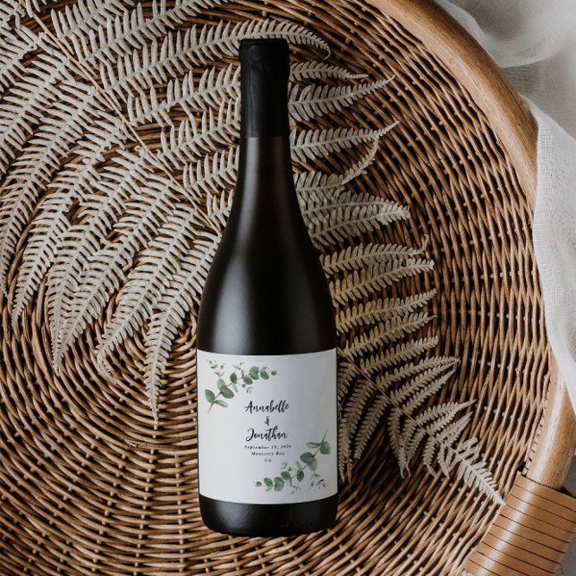 Schwarz elegantes, modernes Eukalyptus Hochzeitswe Weinetikett (Von Creator hochgeladen)