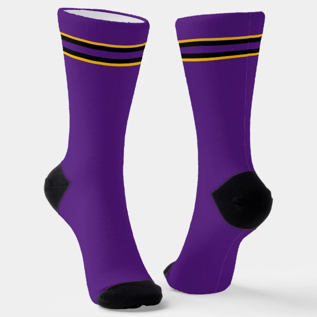 Schwarz-Gelb-Sportstreifen auf Lila Socken (Gewinkelt)