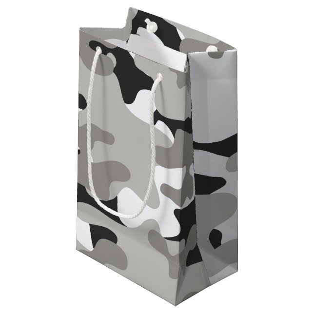 Schwarz-Grau-Camouflage-Design Kleine Geschenktüte (Vorderseite Schrägansicht)