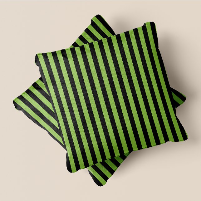 Schwarz-Grün-Streifen Kissen (Black & Green Stripes Throw Pillow)