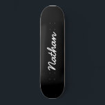 Schwarz individuell anpassbar skateboard<br><div class="desc">Schwarzes individualisierbares Skateboard. Ein elegantes,  schwarzes,  trendiges Skateboard. Personalisieren Sie mit einem eigenen Namen. Machen Sie ein lustiges Geschenk für sich selbst oder ein Geburtstagsgeschenk für jemanden,  den Sie Liebe.</div>