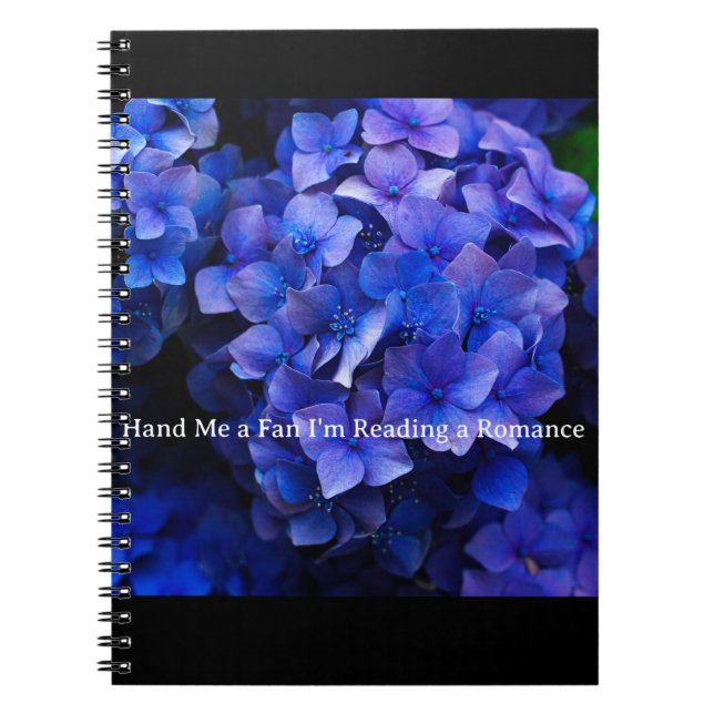 Schwarz mit lila Hydrangea & Pass MASI - ein Fanmo Notizblock (Vorderseite)