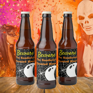 Schwarz mit White Spider Webs und niedliches Moder Bierflaschenetikett