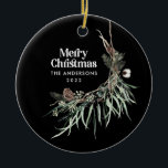 Schwarz, modern und elegant, botanisch keramik ornament<br><div class="desc">Schwarz moderne elegante rustikale Aquarell getrocknete botanische florale Farben mutierte Feiertage Dekoration Weihnachtsschmuck.</div>
