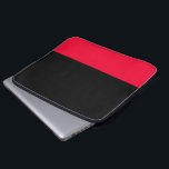 Schwarz-Scarlet-Laptop-Bag Laptopschutzhülle<br><div class="desc">Tragen Sie Ihren Laptop stilvoll in diesem roten und schwarzen Gehäuse um.</div>