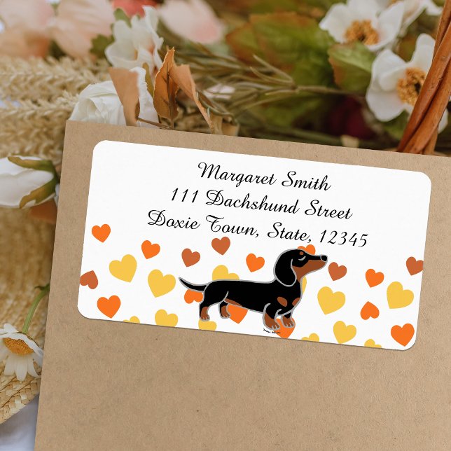 Schwarz-Tan-Dackel Adressaufkleber (Black and Tan Dachshund Posing Return Address Label featuring Cheeky Dachshund.  Cartoon Design.)