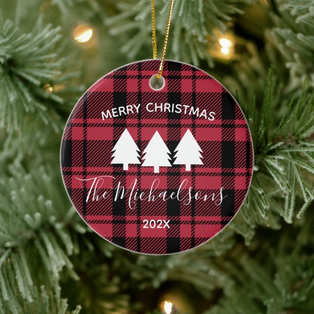 Schwarz und Rot Kariert mit Monogram Name Foto Keramik Ornament (Baum)