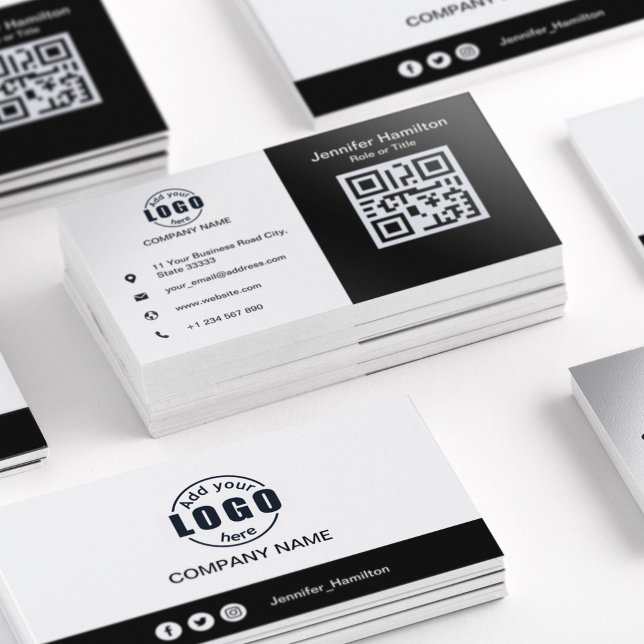 Schwarz und Weiß: Fügen Sie den QR-Standard hinzu Visitenkarte (Von Creator hochgeladen)