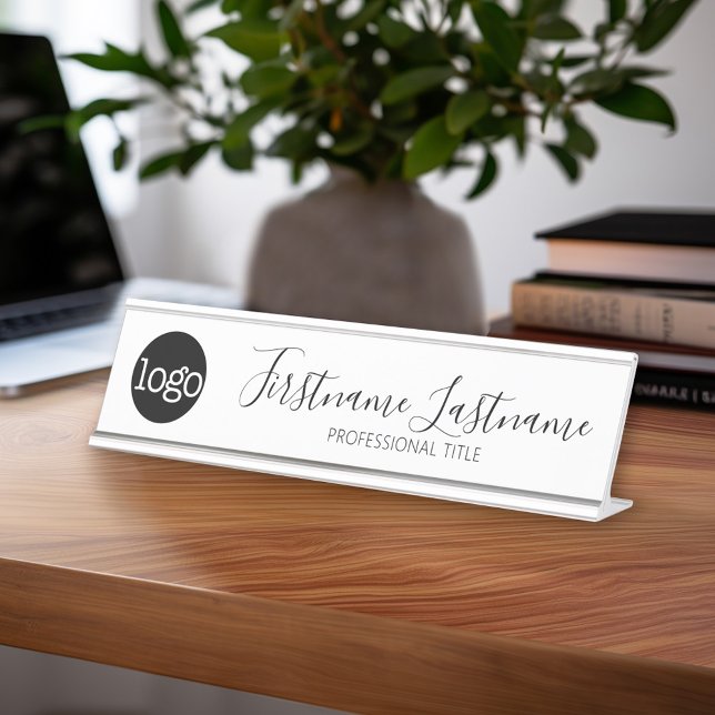Schwarz und Weiß - Logo, Name, Titel, Script Schreibtischnamensplakette (Custom Name Plate - Executive Desk Sign with Name and title or other text)