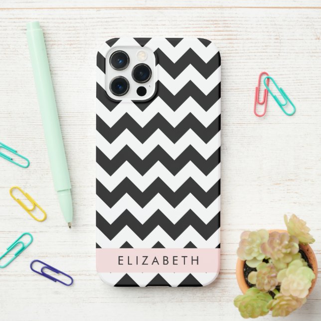 Schwarz und Weiß Zigzag, Zickzack Muster, Ihr Name iPhone 12 Pro Hülle (Auf dem Schreibtisch)
