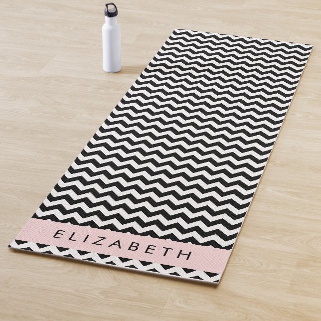 Schwarz und Weiß Zigzag, Zickzack Muster, Ihr Name Yogamatte (Beispiel)