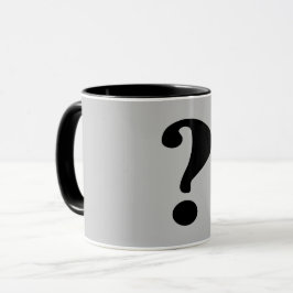 Schwarz "Was" auf hellgrauem Hintergrund Tasse