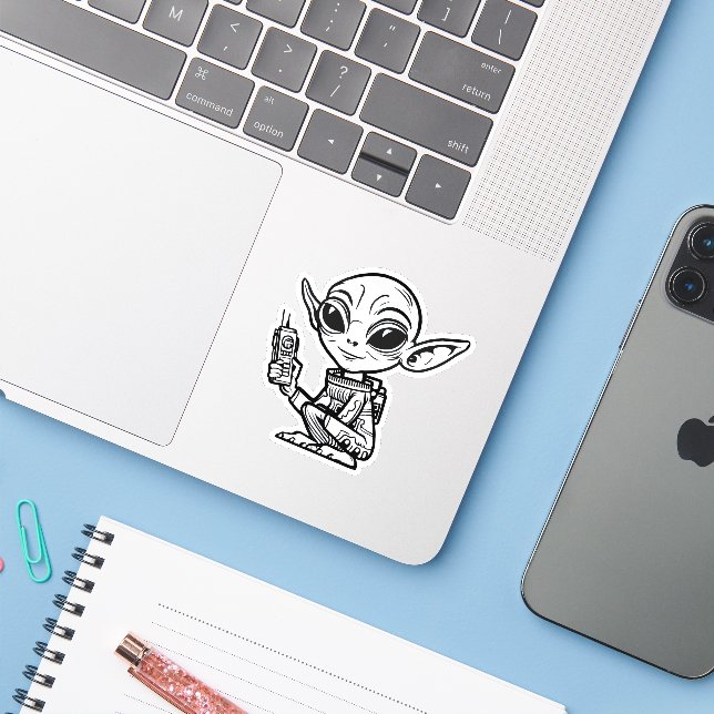 Schwarz-Weiß-Alien Aufkleber (Laptop mit iPhone)