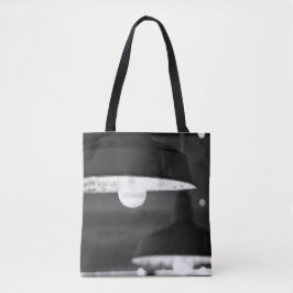 Schwarz-Weiß-Alte, raue Lichter Tasche