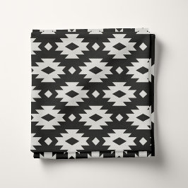 Schwarz-Weiß-Aztec Stoff