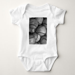 Schwarz-Weiß-Baseball Baby Strampler
