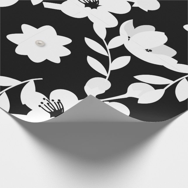 Schwarz-Weiß-Blumendesign Geschenkpapier (Ecke)