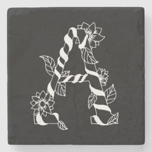 Schwarz-Weiß-Buchstabe "A" mit Twining-Blume Steinuntersetzer