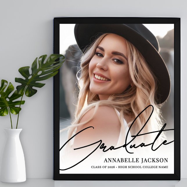 Schwarz Weiß Einfaches Foto Abschlussfeier Schild (Black White Simple Photo Graduation Party Sign)