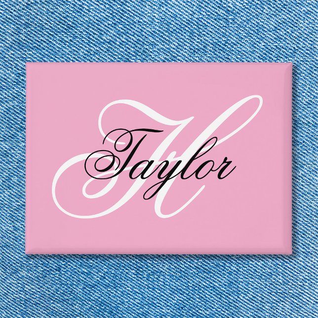 Schwarz-Weiß-Extravagant-Monogramm-Rosa Button (Black and White Fancy Monogram Pink Button)