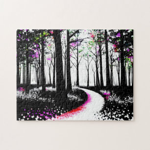 Schwarz-Weiß-Farbe mit Pink-Wald-Pfad