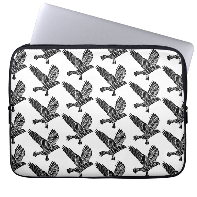 Schwarz-Weiß-Fliegenraven-Lino-Schnitt Laptopschutzhülle (Vorderseite)