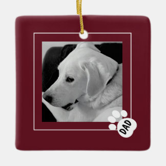 Schwarz-Weiß-Foto von süßem Hund Papa Pfote Burgun Keramikornament
