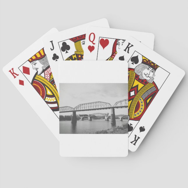 Schwarz-Weiß-Fotografie mit Doppelbrücken Spielkarten (Rückseite)