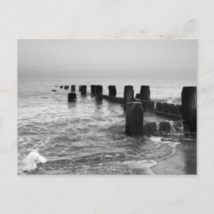 Schwarz-Weiß-Fotografie - "Seaside Breakers" Postkarte