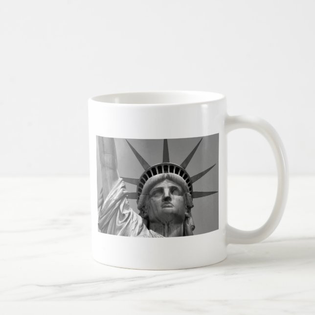 Schwarz-Weiß-Freiheitsstatue New York Kaffeetasse (Rechts)