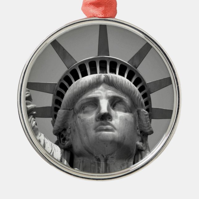 Schwarz-Weiß-Freiheitsstatue New York Ornament Aus Metall (Vorne)