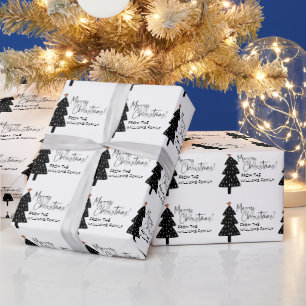 Schwarz-Weiß-frohe Weihnachtsbaum Name Geschenkpapier