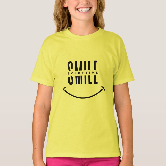 Schwarz-Weiß-Funny-Lächeln jedes Mal T - Shirt (Vorderseite)