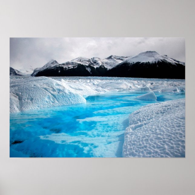 Schwarz-Weiß-Gebirge mit blauem Eisschild Poster (Vorne)
