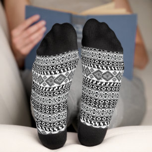 Schwarz-weiß geometrisches polynesisches Stammesmu Socken