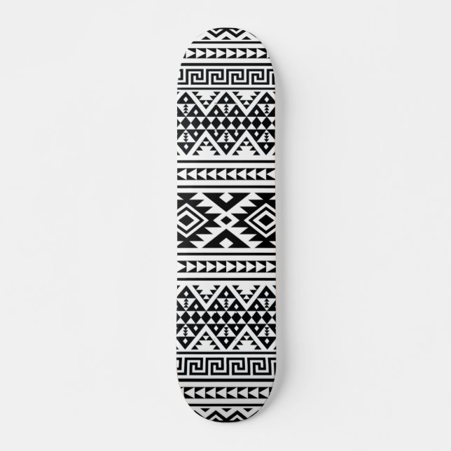 Schwarz-weiß Geometrisches Tribal Muster Aztec Boh Skateboard (Vorne)