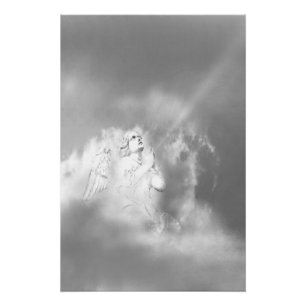 Schwarz Weiß Grau Engel in Wolken betend Poster