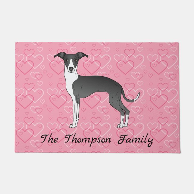 Schwarz-Weiß-Greyhound auf rosa Herzen Fußmatte (Vorderseite)
