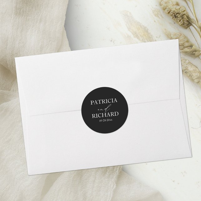 Schwarz-Weiß-Hochzeit Runder Aufkleber (Von Creator hochgeladen)