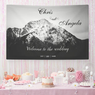 Schwarz-Weiß-Hochzeit unter den Bergen Banner